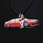 Брелок пластик Audi красная c четками